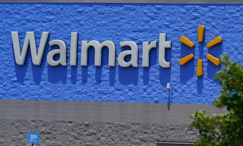 Strong Sales, Profit From Walmart on Cusp of Holiday Season