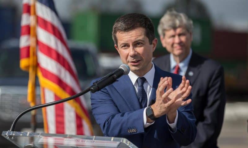 Buttigieg Doles Out $241M to US Ports to Boost Supply Chain