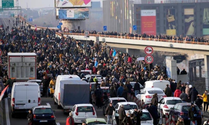 Protesters Block Roads in Serbia to Criticize Mining Plans