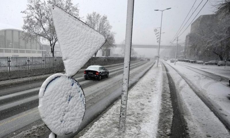 Heavy Snowfall Wreaks Havoc in Serbia and Much of Balkans