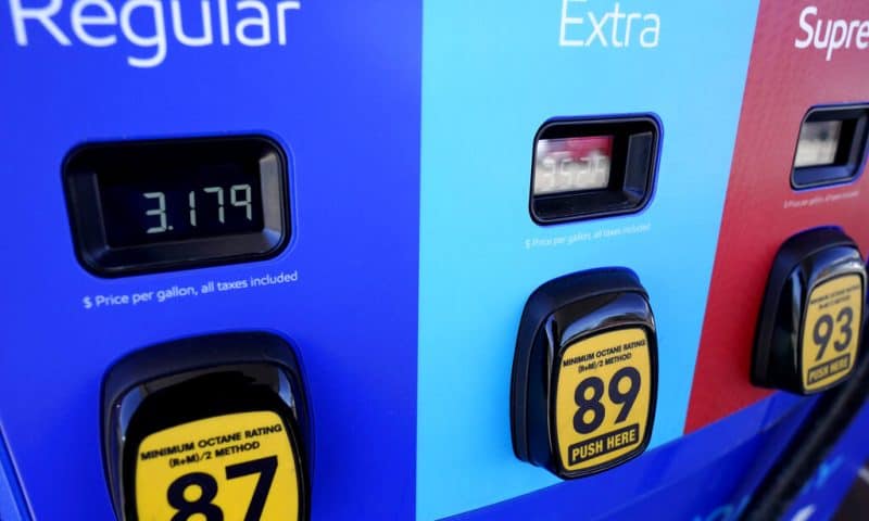 Average US Gas Price Drops 2 Pennies Over 3 Weeks to $3.39