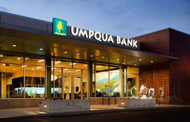 Umpqua (NASDAQ:UMPQ) Downgraded to “Sell” at Zacks Investment Research