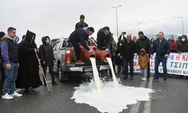 Greek Farmers Threaten to Block Highways in Energy Protest