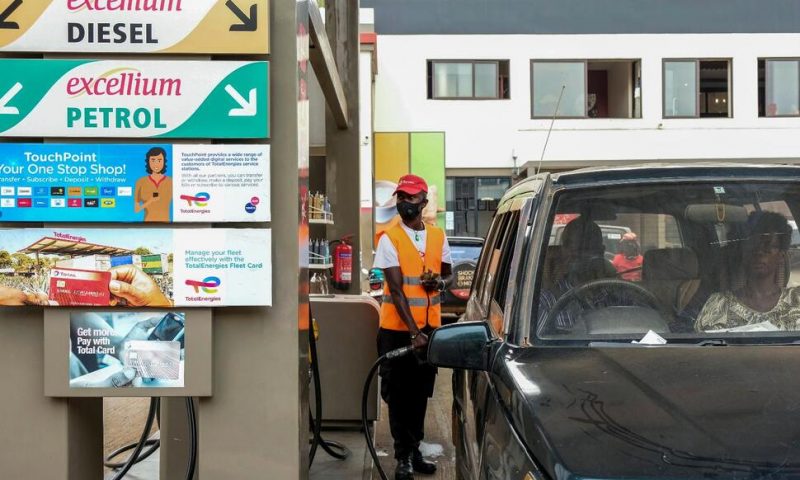 Investors Commit $10 Billion to Pump Uganda’s Oil Deposits