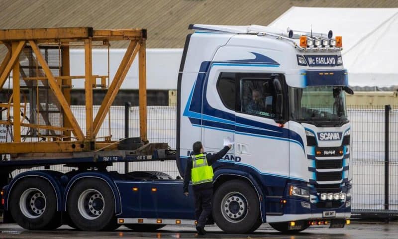 N Ireland Orders Halt to Border Checks in New Brexit Glitch