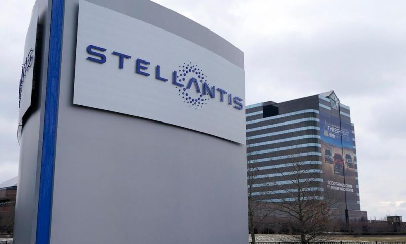 Stellantis, LG to Make Electric Vehicle Batteries in Ontario