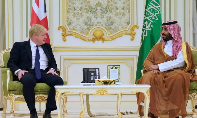 UK’s Johnson in UAE, Saudi Arabia to Press for More Oil
