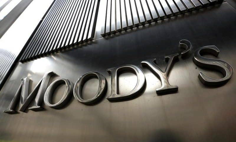 Moody’s (NYSE:MCO) Price Target Cut to $385.00