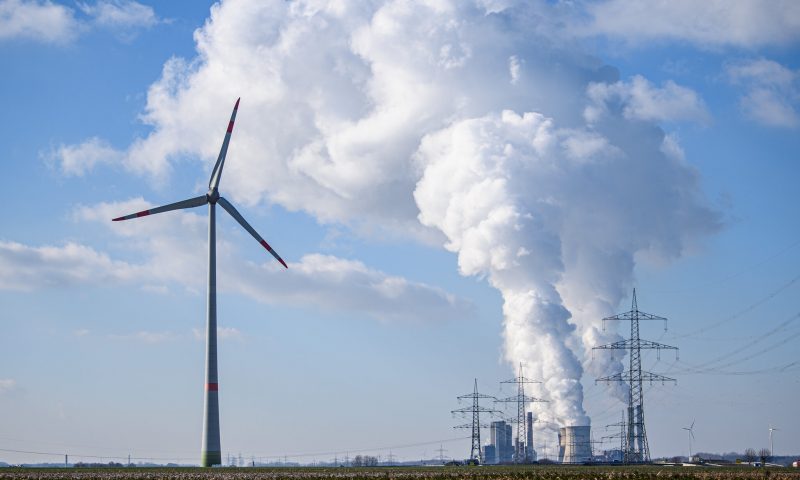Greece: Fossil Fuels Offer ‘New Path’ to Green Transition