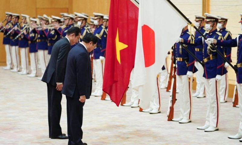 Vietnam, Japan Agree to Boost Trade, Security Ties