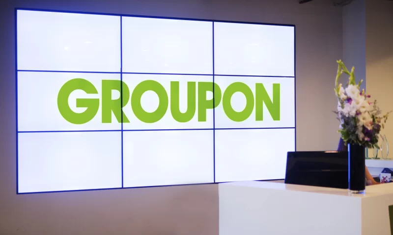 Groupon, Inc. (NASDAQ:GRPN) Given Consensus Rating of “Hold” by Brokerages