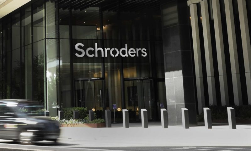 Schroders plc (LON:SDR) Given Average Rating of “Hold” by Analysts