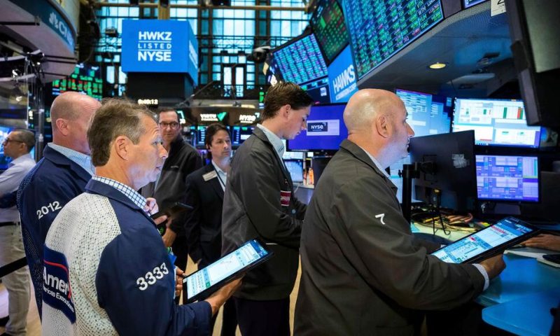 Wall Street Breaks 7-Week Losing Streak, Longest Since 2001