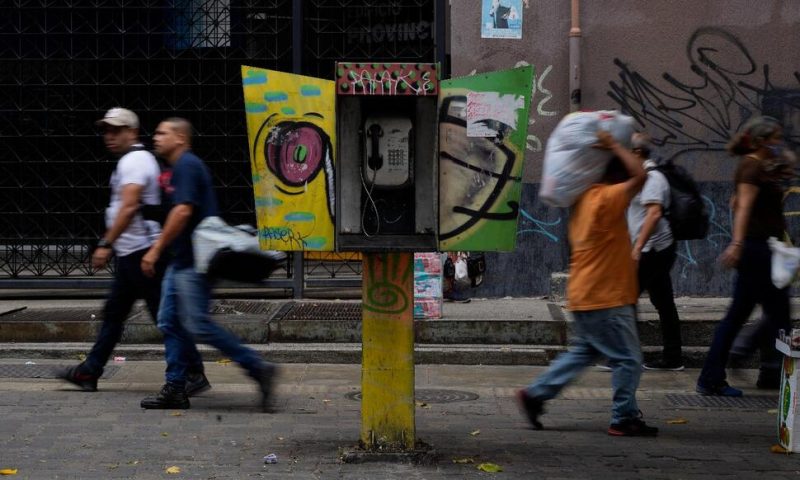 Venezuela Plans Stock Sale in Break From Socialist Model
