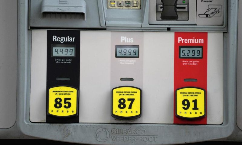 Average US Gasoline Price Jumps 33 Cents to $4.71 Per Gallon