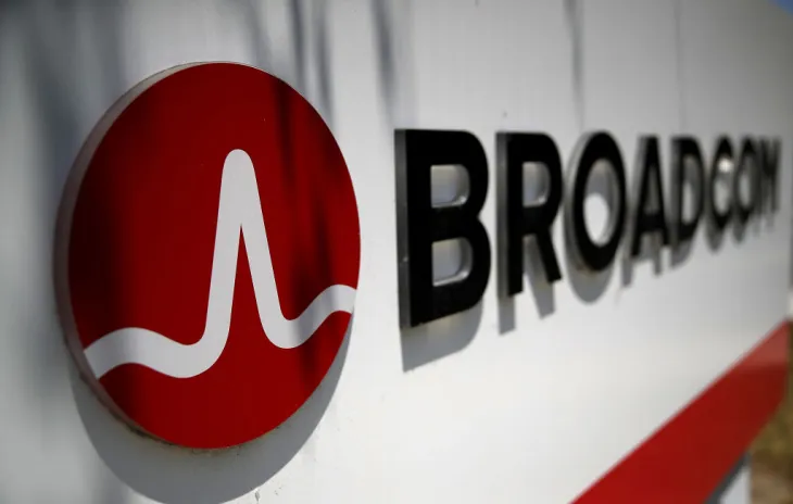 Bank of America Cuts Broadcom (NASDAQ:AVGO) Price Target to $625.00