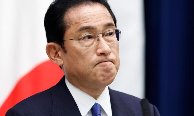 Japan PM’s Cautious Course Sets up Potential Long-Term Rule