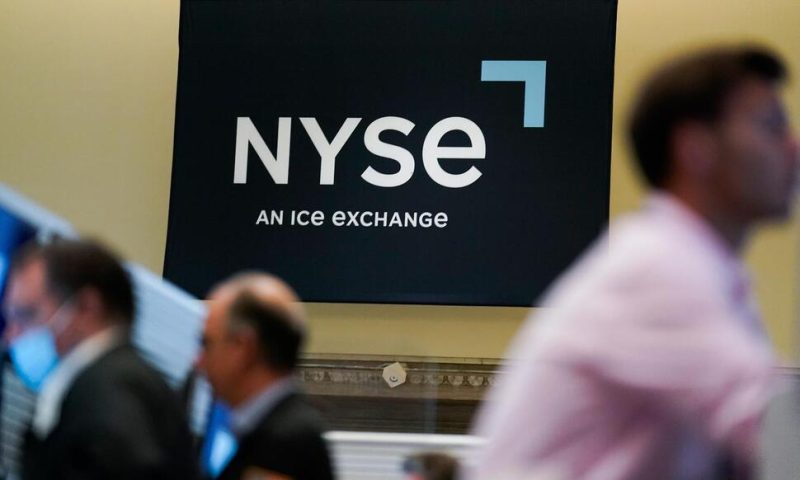 US Stocks Give up Afternoon Gains and End Slightly Lower