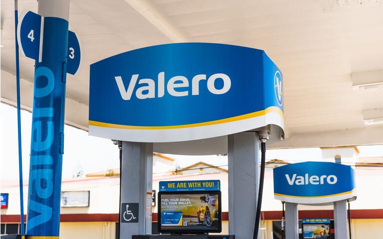 Valero Energy (NYSE:VLO) Stock Rating Lowered by Redburn Partners