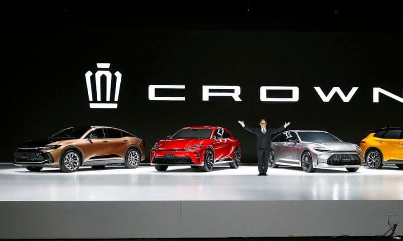 Toyota’s Japan Flagship Crown Car to Debut on Global Markets