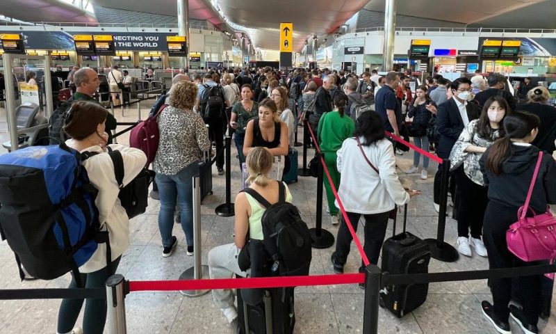 London’s Heathrow Airport Caps Daily Passenger Numbers
