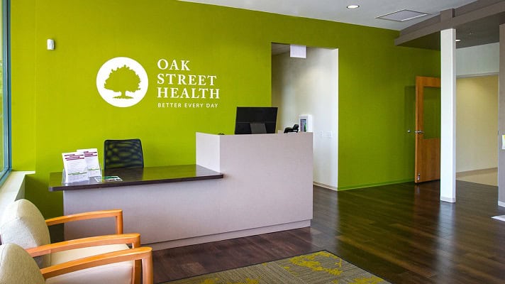 Oak Street Health, Inc. (NYSE:OSH) Insider Sells $1,454,000.00 in Stock