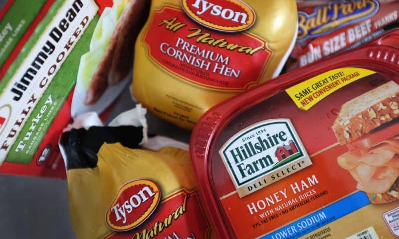 Piper Sandler Upgrades Tyson Foods (NYSE:TSN) to “Neutral”