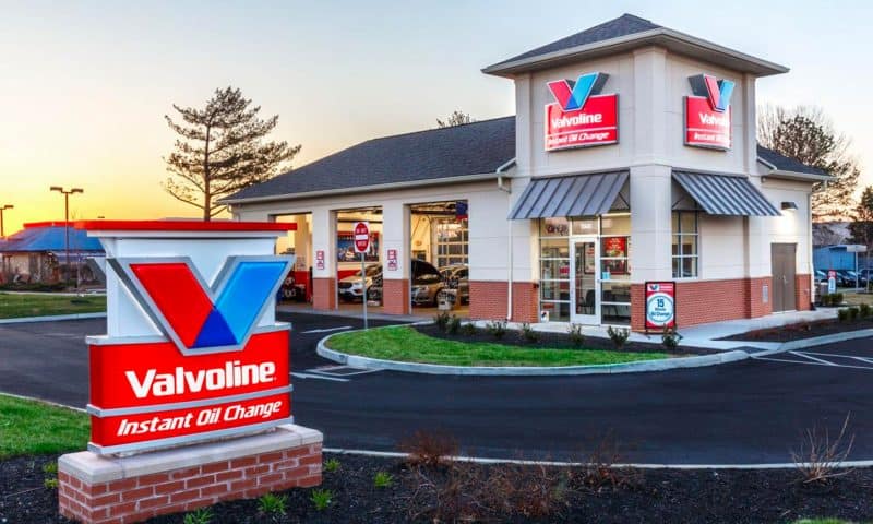 Valvoline (NYSE:VVV) Downgraded by StockNews.com to “Hold”