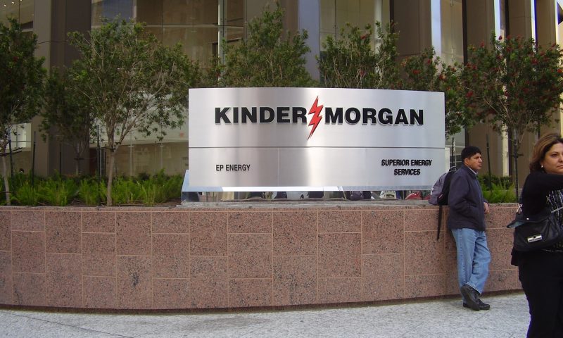 Kinder Morgan, Inc. (NYSE:KMI) Sees Significant Decline in Short Interest