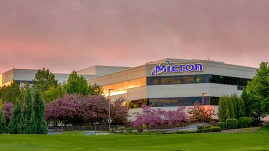 Micron cuts capital spending to stem ‘unprecendented’ oversupply cycle