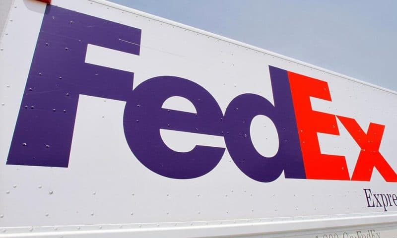 FedEx to Close Stores, Put off Hiring as Demand Slumps