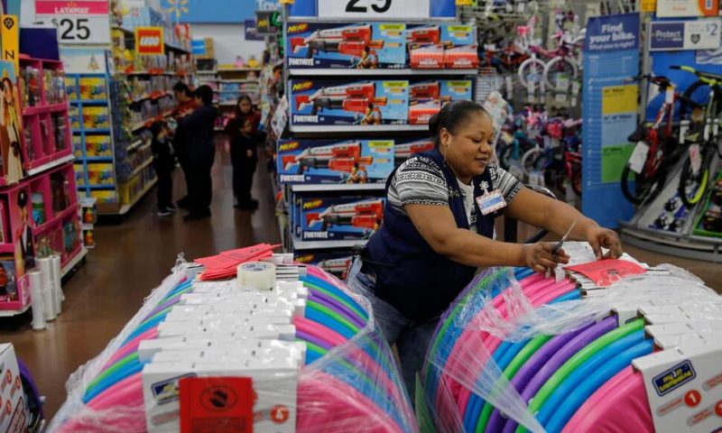 Walmart, Target Begin Holiday Early to Ease Inflation Sting