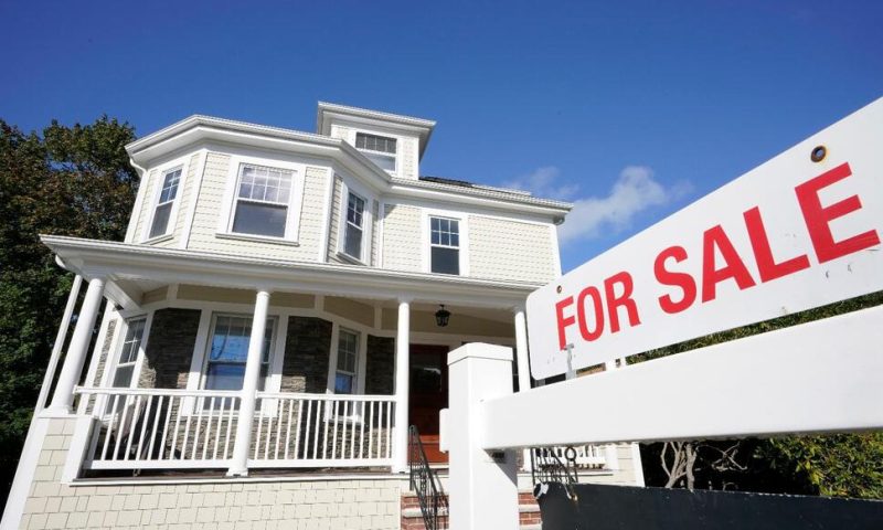 US Home Sales Slipped, Prices Grew More Slowly in August