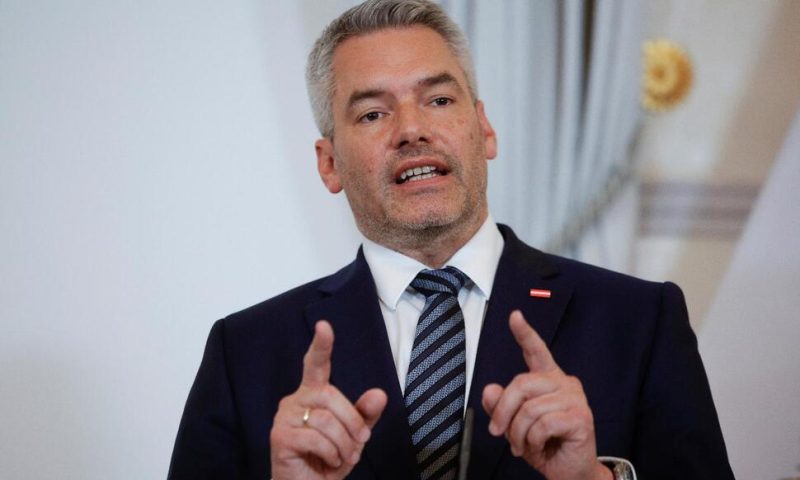 Austria to Launch Checks at Slovak Border to Stop Migrants