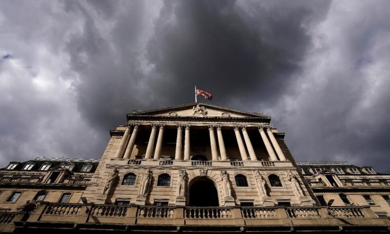 UK Central Bank Intervenes in Market to Halt Economic Crisis