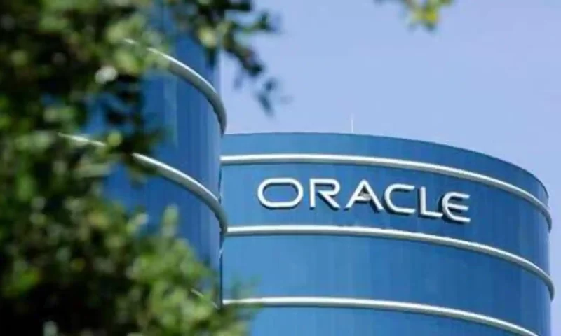 Short Interest in Oracle Co. (NYSE:ORCL) Drops By 21.4%