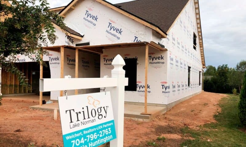 Home Builders as Gloomy as Ever, Survey Shows