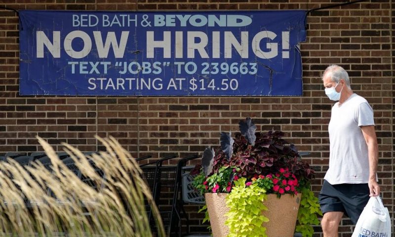 US Applications for Jobless Benefits Increased Last Week