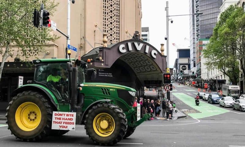 New Zealand Farmers Hit Streets to Protest Cow-Burp Tax Plan