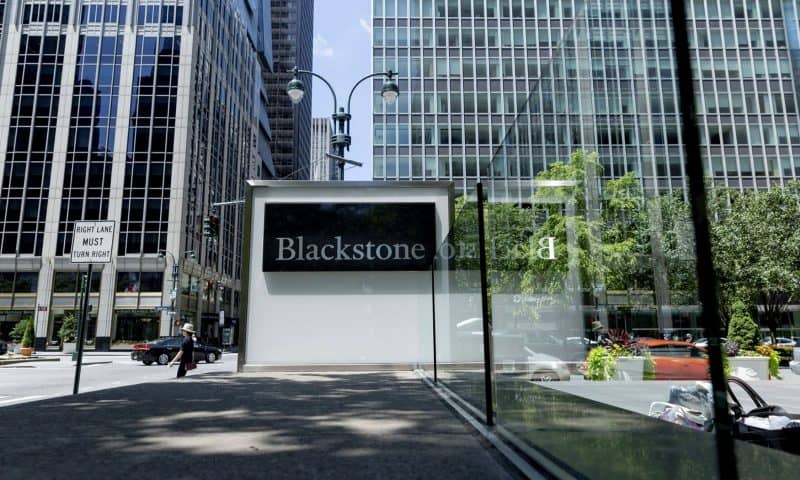 Blackstone Inc. (NYSE:BX) Director Purchases $14,411.28 in Stock