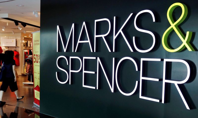 Marks and Spencer Group (LON:MKS) Rating Reiterated by Barclays