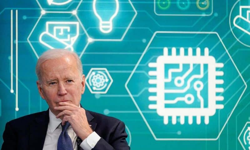 Computer Chip Ban Signals New Era as Biden and Xi Meet