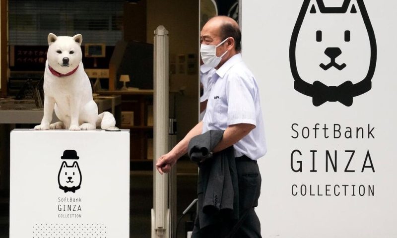 Japan’s SoftBank Returns to Profit as Investments Rebound