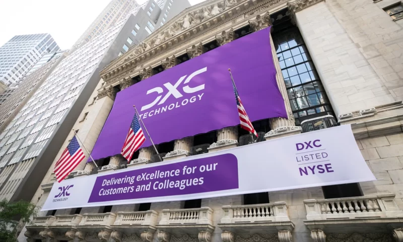 DXC Technology (NYSE:DXC) Receives Average Rating of “Hold” from Brokerages