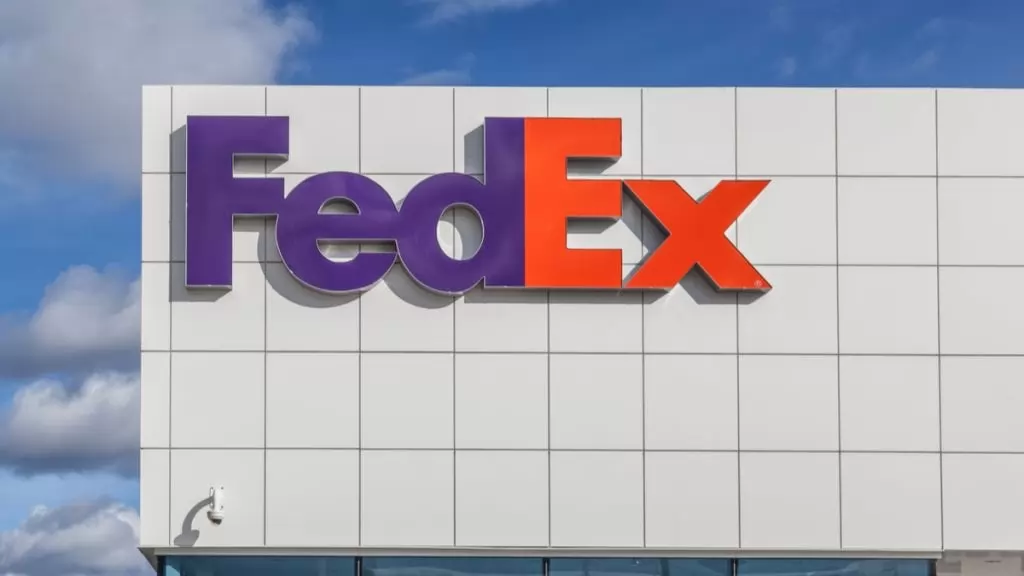 FedEx Corp. Stock Underperforms Tuesday When Compared To Competitors ...