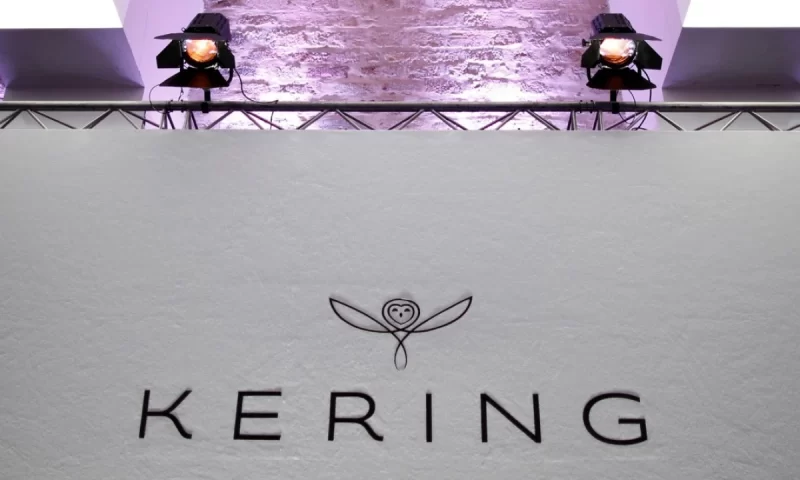 Kering SA (OTCMKTS:PPRUY) Short Interest Up 51.1% in December