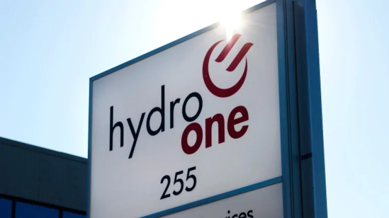 Hydro One (TSE:H) PT Raised to C$39.00