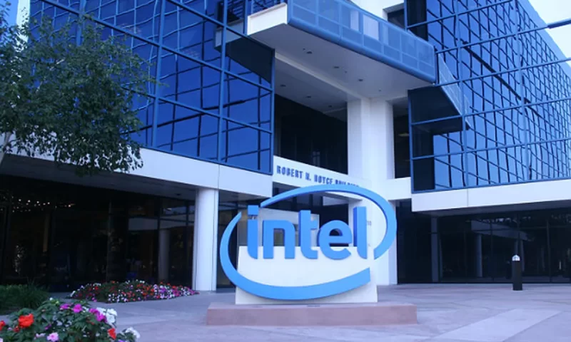 Intel Co. (NASDAQ:INTC) Sees Large Increase in Short Interest