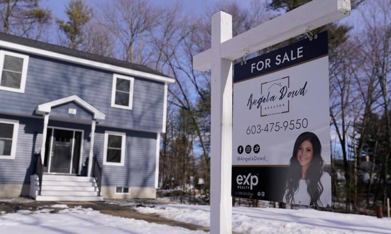 US Home Sales Fell Again in January; Prices Edged Higher
