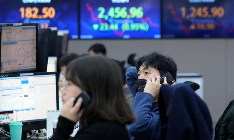 Asian Stocks Sink After US Jobs Data Fan Rate Hike Fears